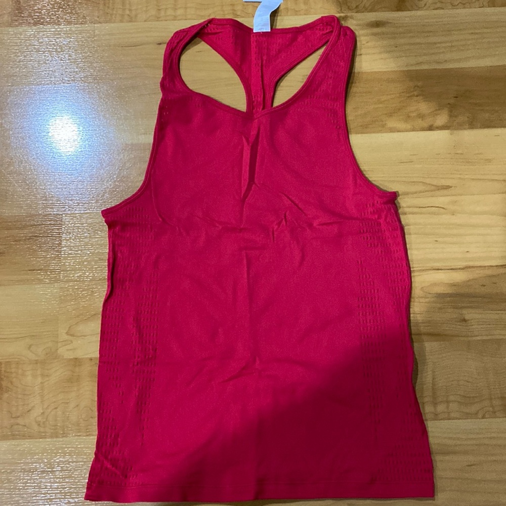 Fabletics Corrine Sculptknit Tank Red in size L